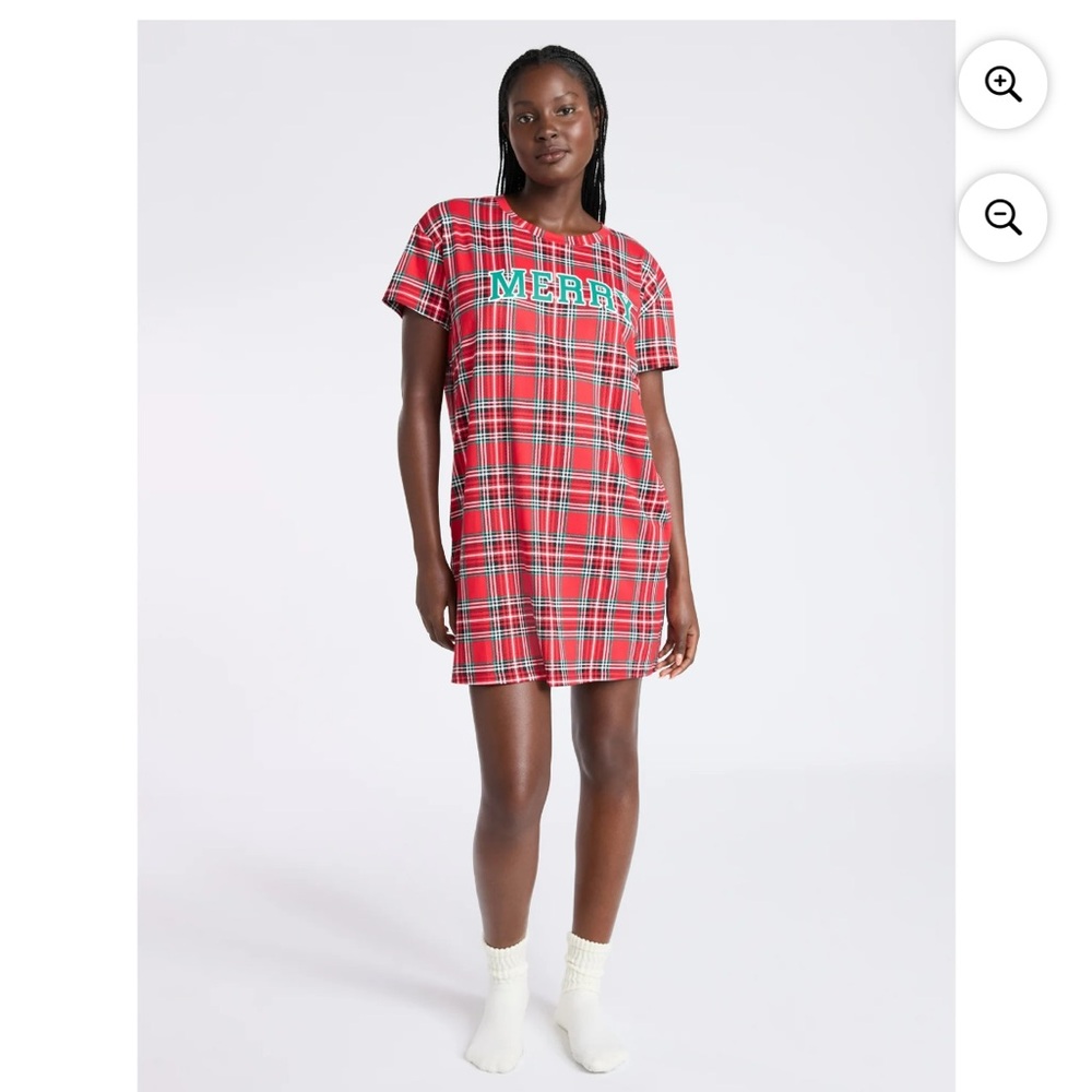 Joyspun NWT Women's Dreamy Soft Collection Sleepshirt with Pockets